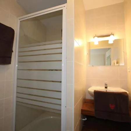 Duplex 5 Pieces, 10 Pers, Balcon, Pres Telecabine, Animaux Admis, Parking Dispo, - Fr-1-263-210 Apartment