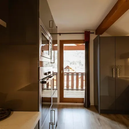 Apartment Duplex 5 Pieces, 10 Pers, Balcon, Pres Telecabine, Animaux Admis, Parking Dispo, - Fr-1-263-210