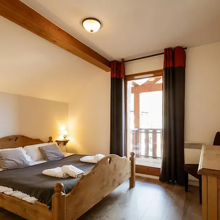 Duplex 5 Pieces, 10 Pers, Balcon, Pres Telecabine, Animaux Admis, Parking Dispo, - Fr-1-263-210 Apartment *